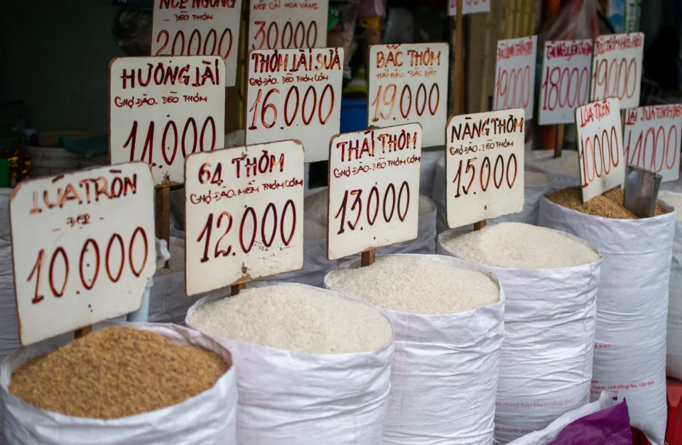 Gạo thơm loại một, đóng bao theo ký khách cần